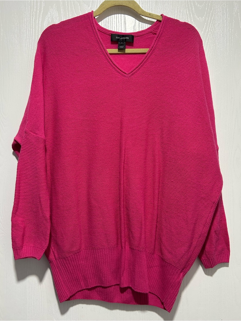 St. John Black Label V-Neck WoolAnd Cashmere Sweater in Pink Size P